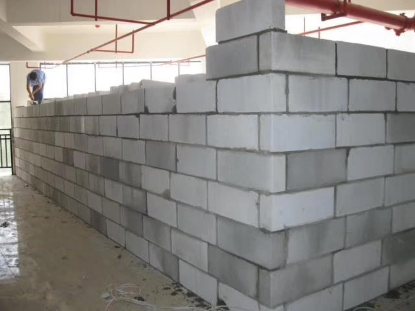 奉化蒸压加气混凝土砌块承重墙静力和抗震性能的研究